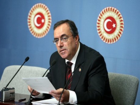 CHP'li Kart'tan suç duyurusu (24.02.2011)