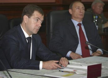 Medvedev, Putin'e karşı