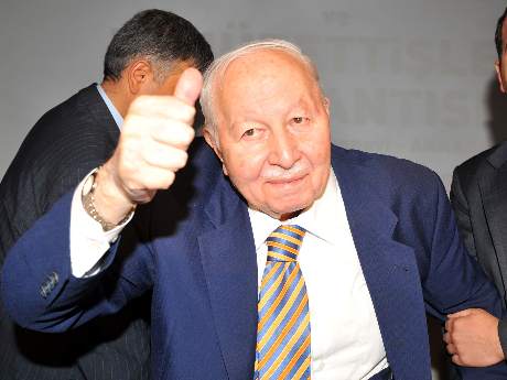 Erbakan hayatını kaybetti