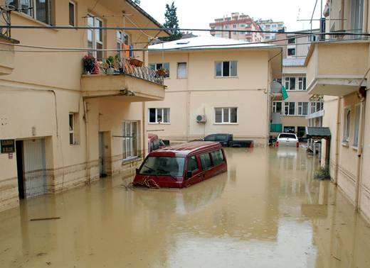 Türkel Minibaş Cunda'da anıldı