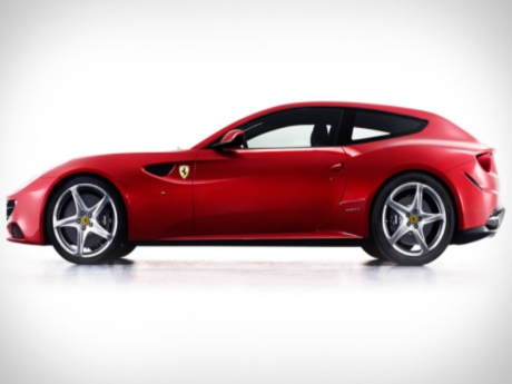 Ferrari FF geliyor