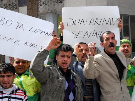 Tatlıses'e yönelik saldırı Şanlıurfa'da protesto edildi