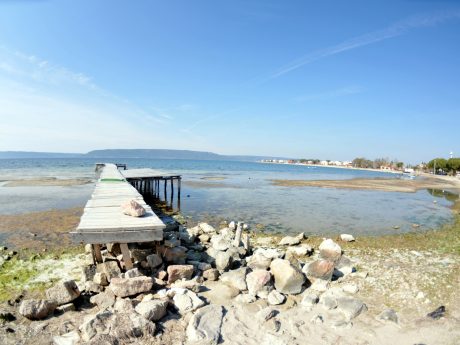 Çanakkale'de deniz suyu çekildi