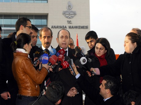 CHP'den Anayasa Mahkemesi'ne başvuru (17.03.2011)