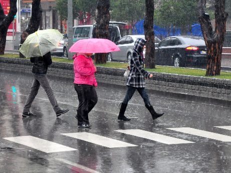 Çanakkale'de etkili sağanak