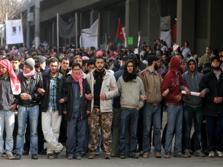 Ürdün de karıştı: 100'den fazla yaralı