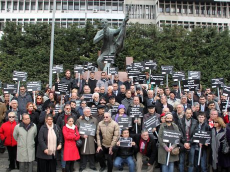 'Basın özgürlüğünü iktidar ortadan kaldırmıştır'