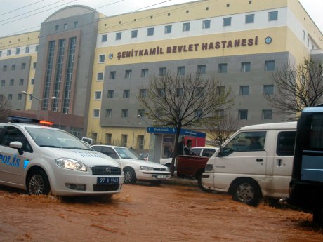 Gaziantep'i sel aldı