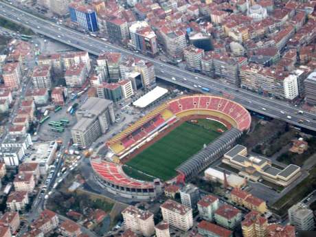 Ali Sami Yen'in yıkımına başlandı