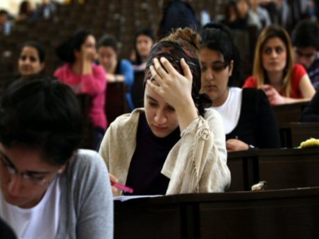 Mehmetçik dersanesi fakir öğrenciye umut oldu