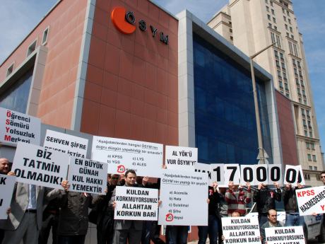 'YGS'de şifre' iddiaları protesto edildi