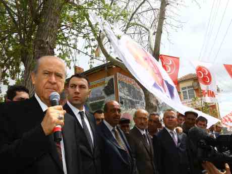 Bahçeli'den YSK protestolarına sert çıkış