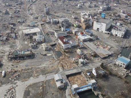 Tsunamide yıkılan kentlerin imarı 10 yılı bulacak