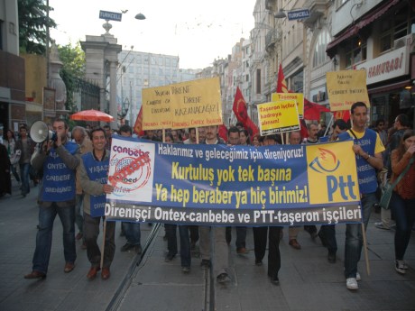 İşten atılmalar protesto edildi