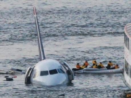 Air France uçağı düşerken pilot kokpitte değilmiş