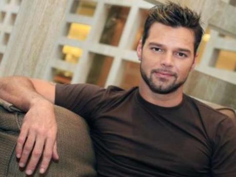 Ricky Martin Türkçe seslendi