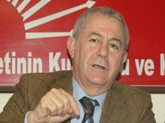 'Yıldırım, İzmir'de bakan statüsünde dolaşıyor'