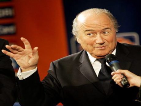 Blatter ile 4 yıl daha