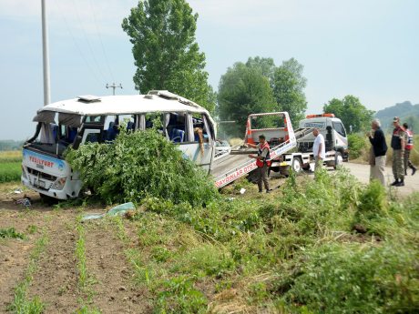 Trafik kazaları can almaya devam ediyor