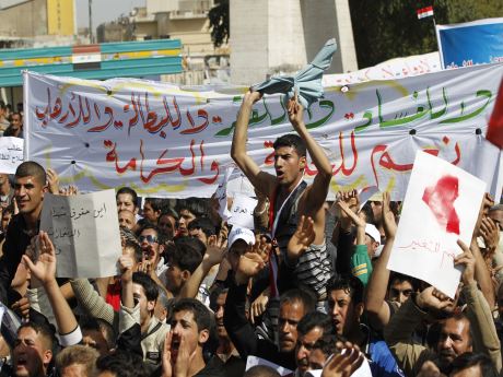 Irak'da protestolar yeniden başladı