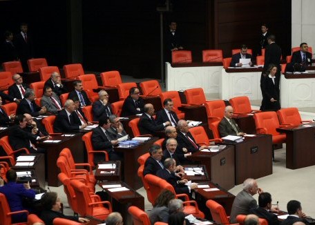 AKP'de milletvekillerini kabine heyecanı sardı