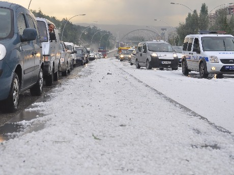 İstanbul için şiddetli dolu uyarısı