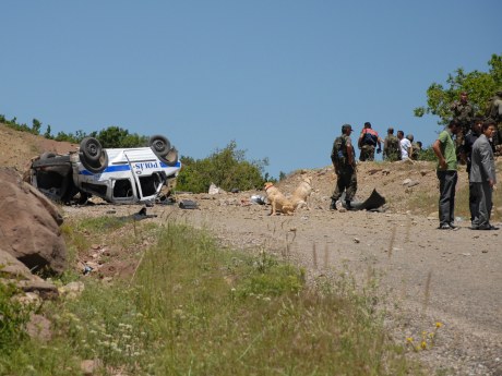 Mayın patladı: 2 polis şehit