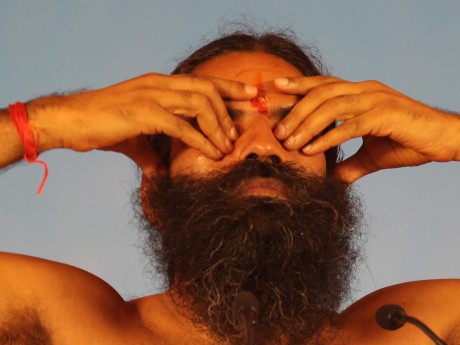 Hintli yoga gurusu Ramdev, ölüm orucunda