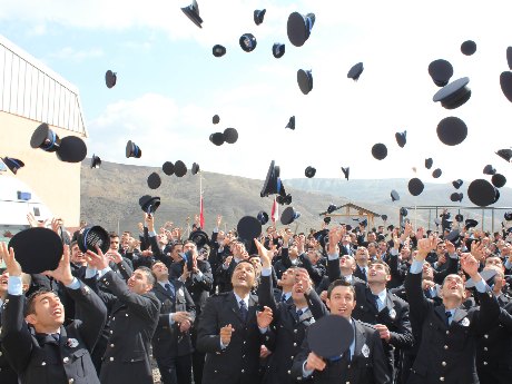 Anadolu Üniversitesi'nde mezuniyet heyecanı