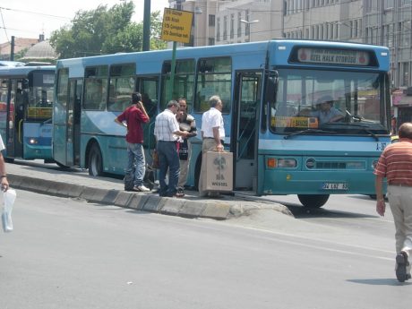 Halk otobüslerinde bilet uygulaması değişiyor