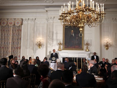 Obama, Beyaz Saray'da iftar yemeği verdi