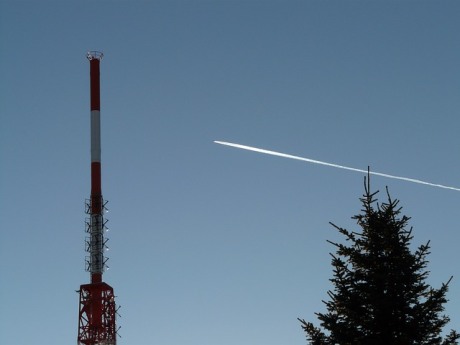 6 gün radyo kulesinde kaldı