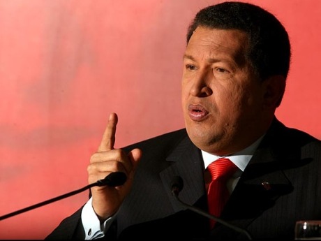 Chavez'den Kaddafi'ye destek