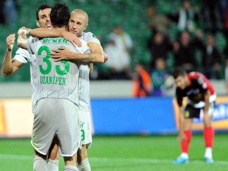 Bursaspor kendine geldi