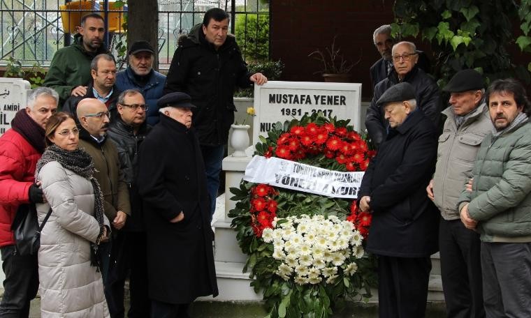 Mustafa Yener kabri başında anıldı