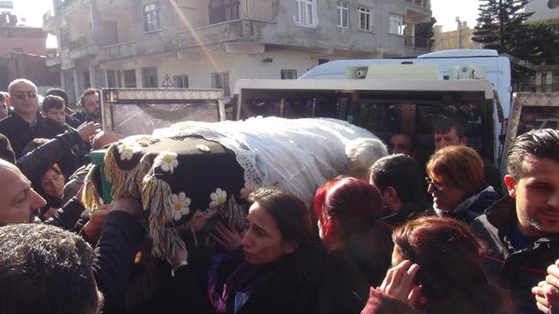 Ukrayna'da öldürülen Buket Yıldız son yolculuğuna uğurlandı