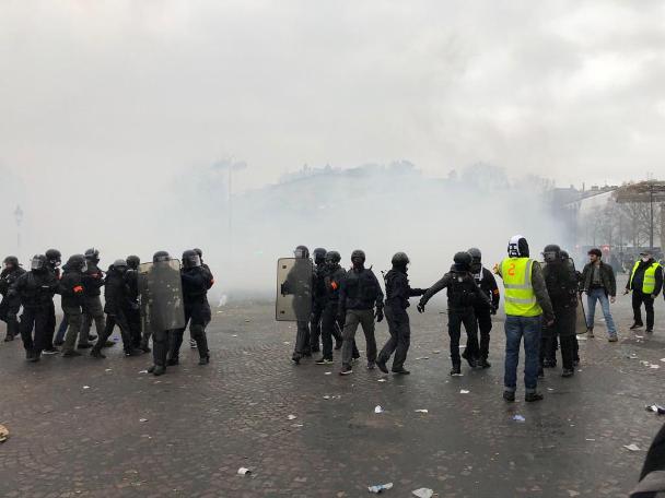 Sarı Yelekliler yine sokakta: 53 gözaltı