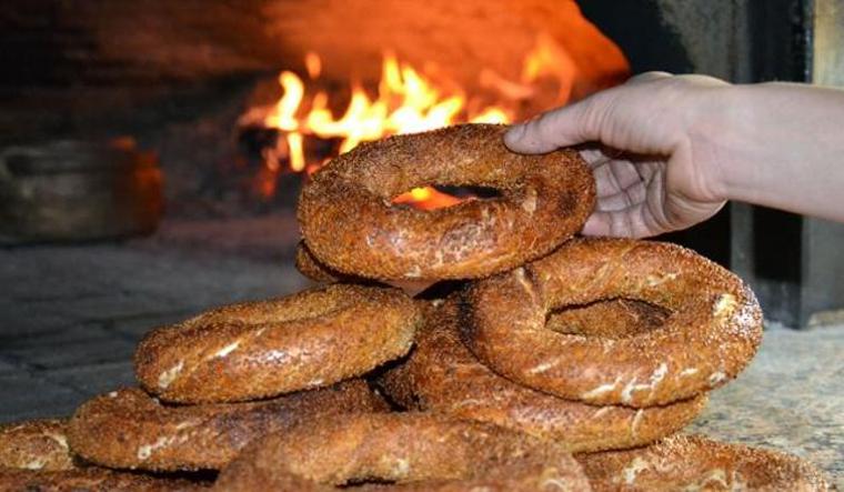 Her sabah poğaça ve simit yerseniz ne olur?