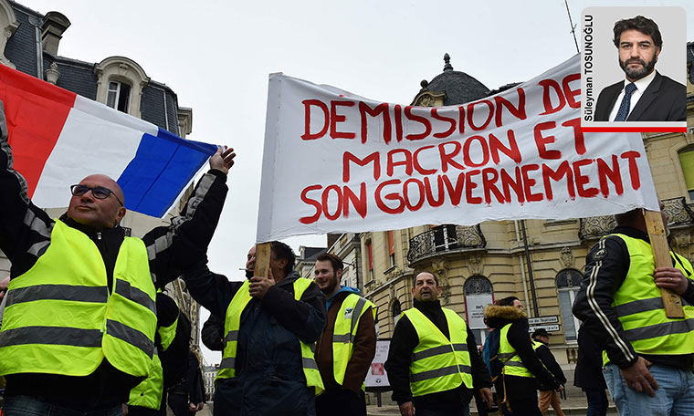 Macron Fransızları ikna peşinde