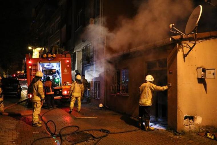 İstanbul'da korkutan yangın: 2 çocuk dumandan etkilendi