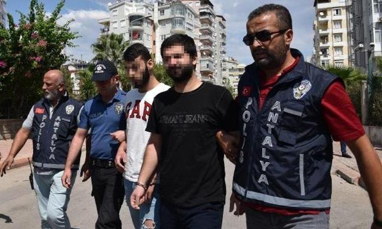 'Eşimi öldürdükten sonra viskiyle kutlama yapmışlar'