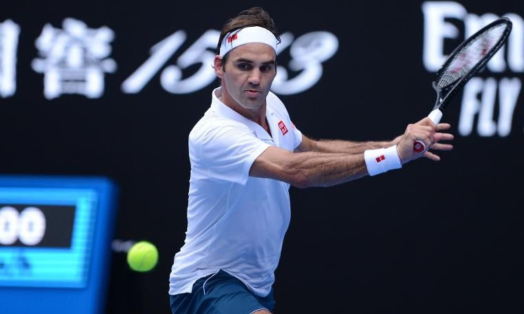 Federer ve Wozniacki set vermeden tur atladı