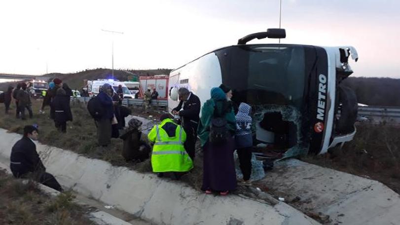 Kuzey Marmara Otoyolu'nda yolcu otobüsü devrildi!