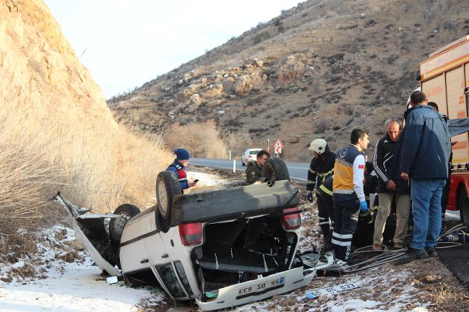 Nevşehir’de iki otomobil kafa kafaya çarpıştı: 2 ölü, 2 yaralı