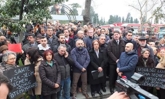 CHP, Üsküdar'da tespit ettiği sahte seçmenleri açıkladı