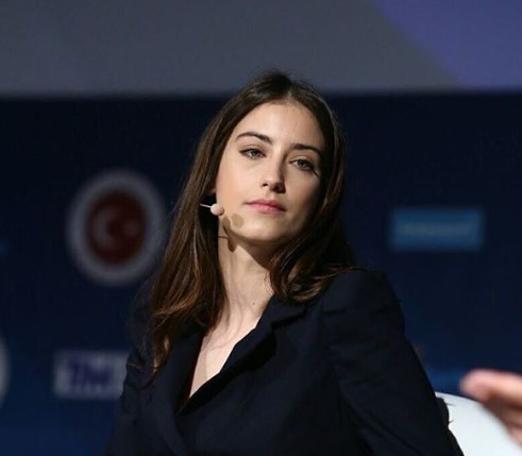 Hazal Kaya isyan etti: Haddinizi aşmayın