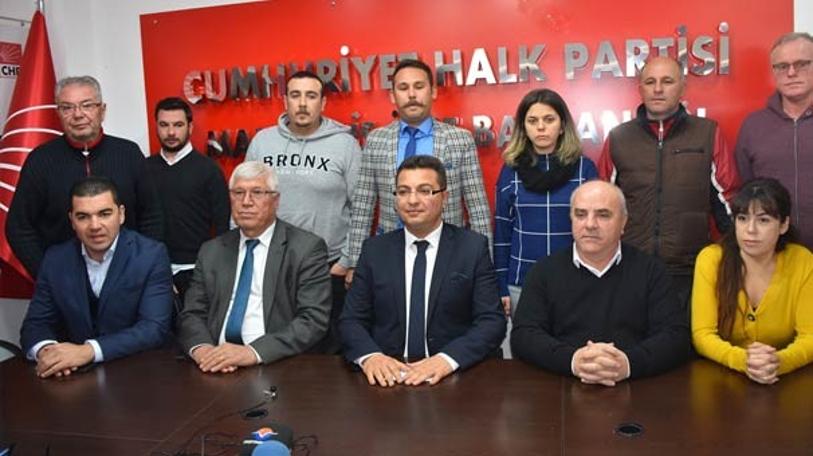 CHP'de iki ilçe yönetimi istifa etti