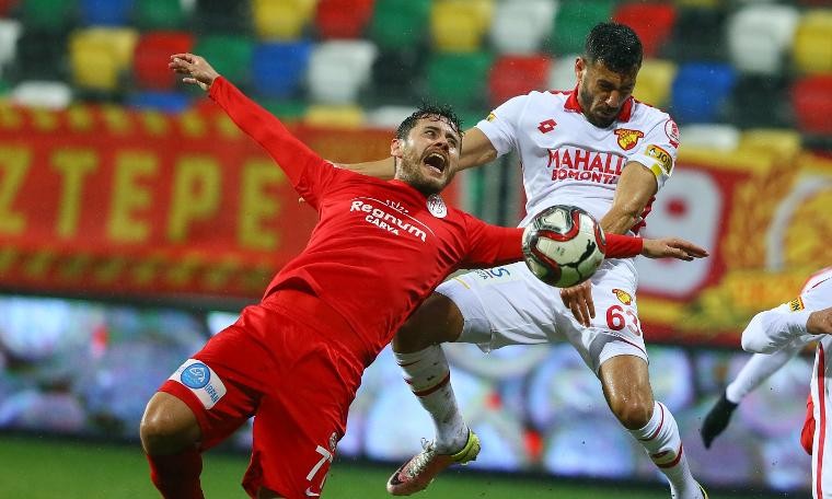 Antalyaspor, futbolcu Musa Nizam ile yollarını ayırdı