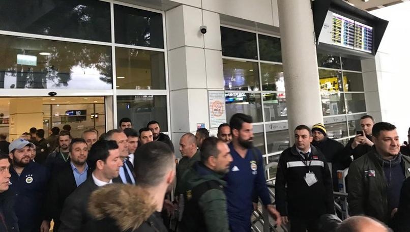 Volkan Demirel'e Antalya'da sevgi seli