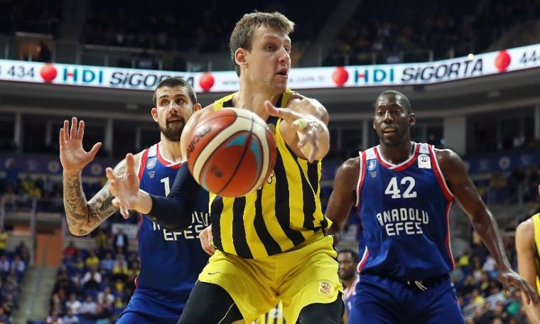 Fenerbahçe Beko'da Jan Vesely şoku